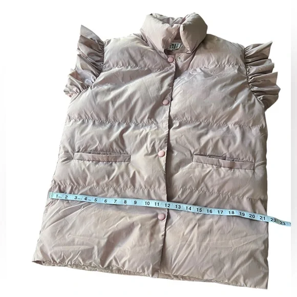 Bucket List Dusty Pink Ruffle Sleeve Oversized Puffer Vest size M - Picture 5 of 12